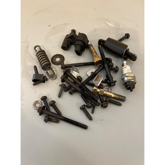 Poulan Pro 260 Super Clean Chainsaw Small Parts Lot