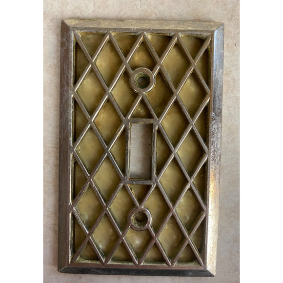 Vintage Metal Diamond Pattern Gold On Gold Single Wall Switch Cover Plate USED