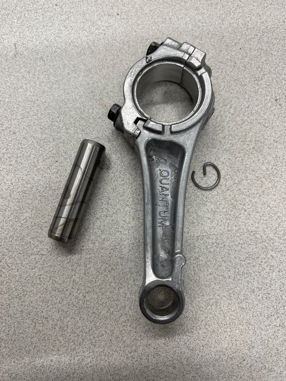 Briggs and Stratton Connecting Rod and pin Engine model 126M02-0015-F1